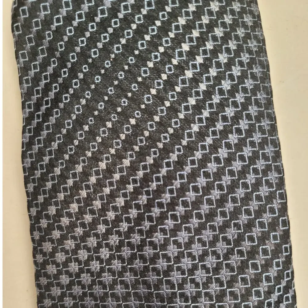 Kenneth Cole Reaction Blue Micro‎ Geometric Silk Tie Sophisticated Modern